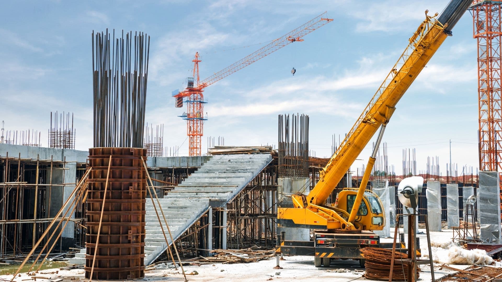 How AI Is Redefining Sales Prospecting in the Construction Industry