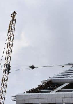 How Geolocation Technology is Revolutionizing Early Construction Project Identification