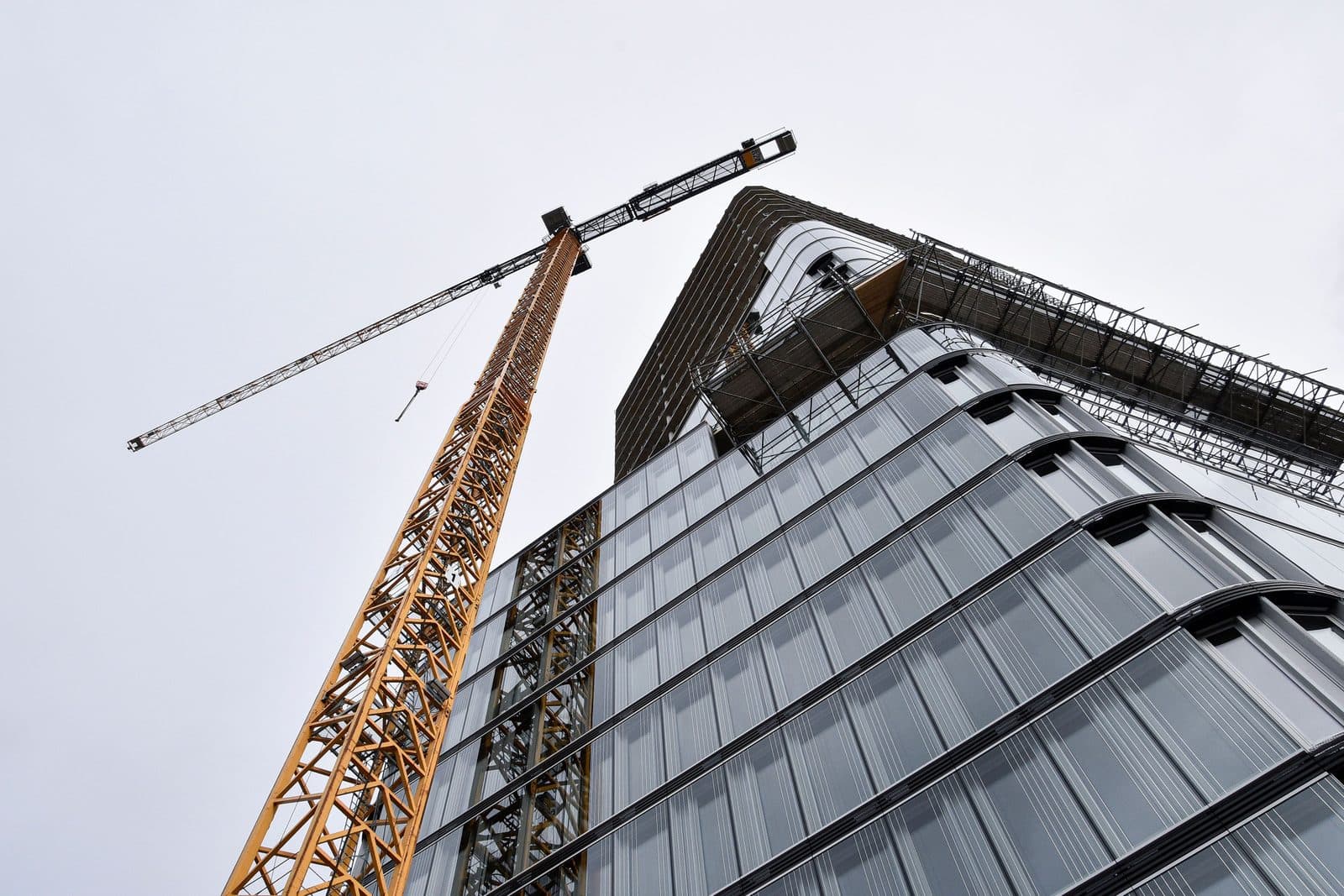Construction Project Information Software vs PIM: What Manufacturers Need to Know
